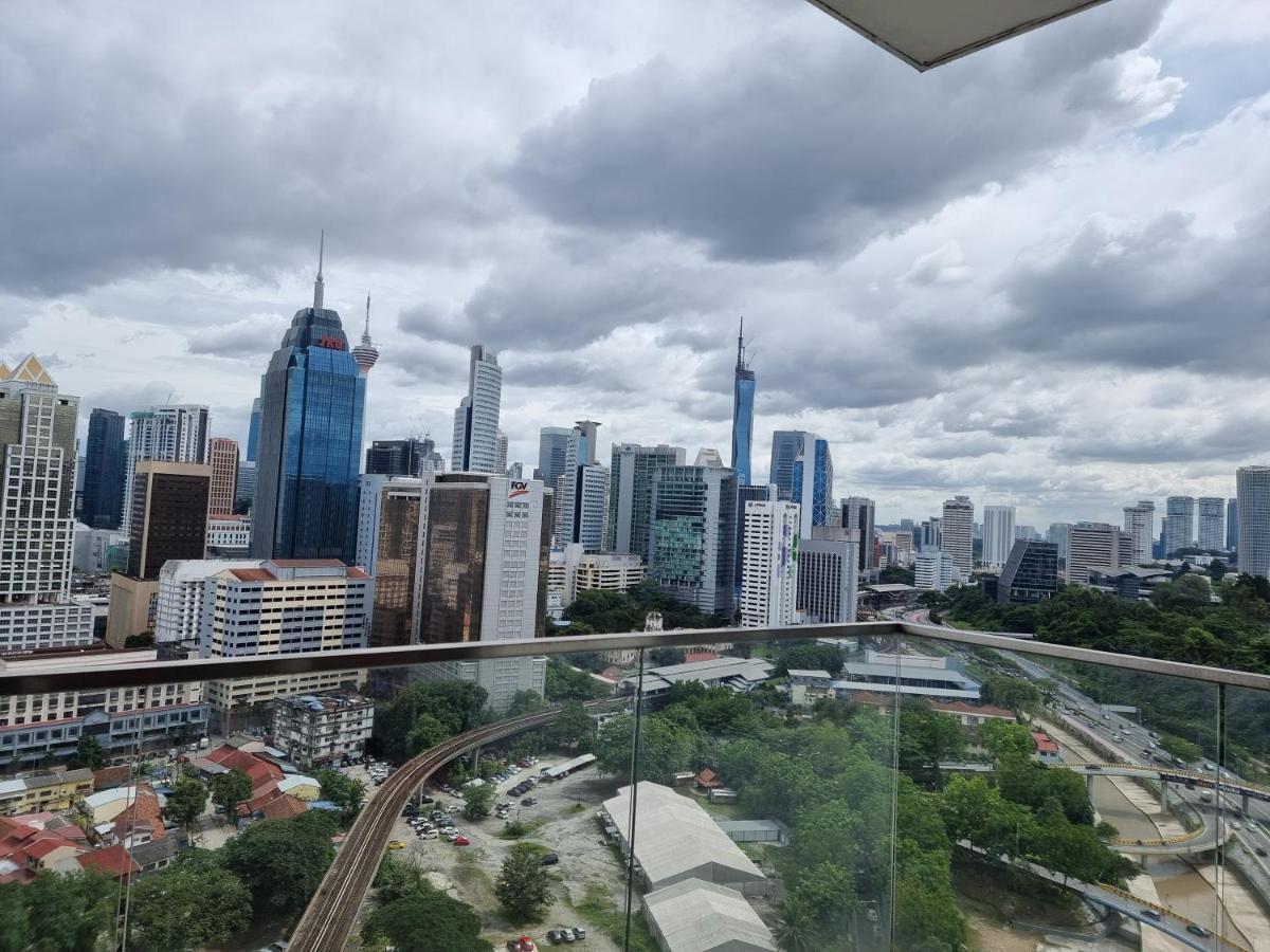 Wonderful Blue City View @Regalia Residence Kuala Lumpur Exterior foto