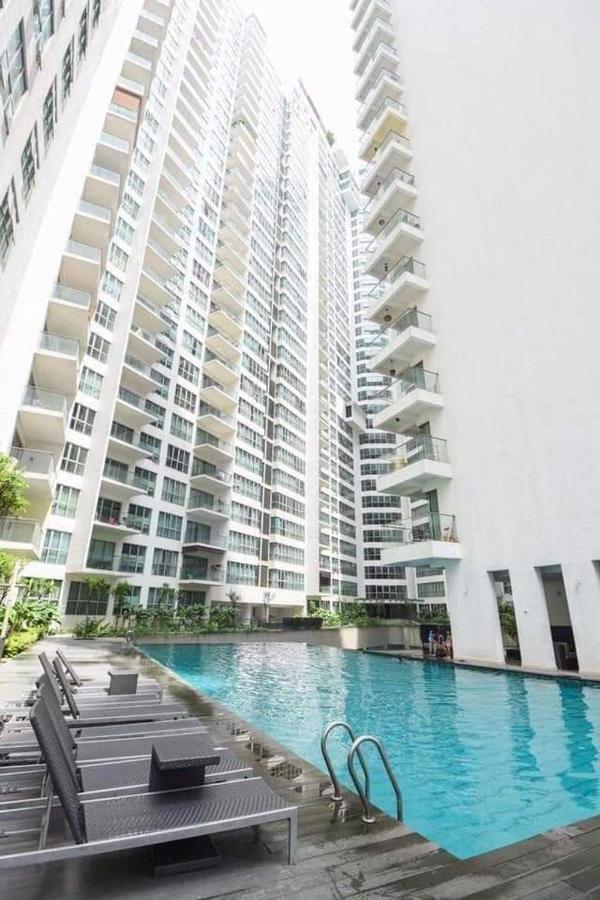 Wonderful Blue City View @Regalia Residence Kuala Lumpur Exterior foto